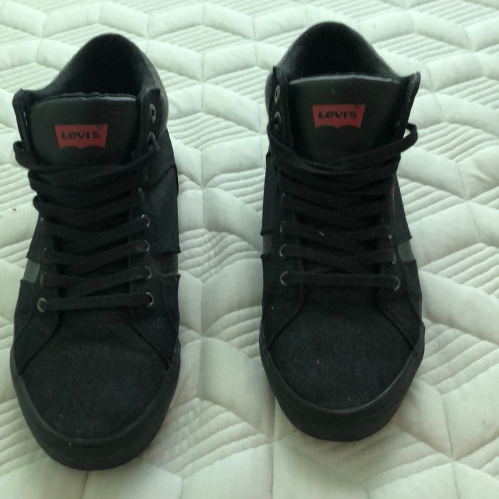 Levi’s Wilshire high top sneakers